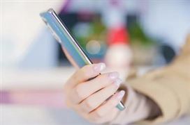 我國(guó)5G終端連接數(shù)突破2億 2021年全球5G智能手機(jī)銷量預(yù)測(cè)
