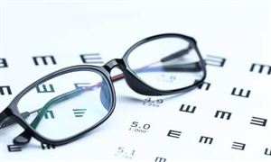 2020年我國(guó)超一半兒童青少年近視 2021-2022視力矯正行業(yè)前景怎樣