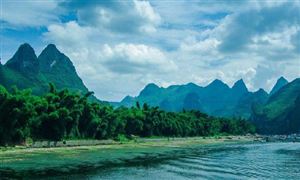 中國旅游景區(qū)行業(yè)市場消費規(guī)模 旅游景區(qū)行業(yè)發(fā)展態(tài)勢分析