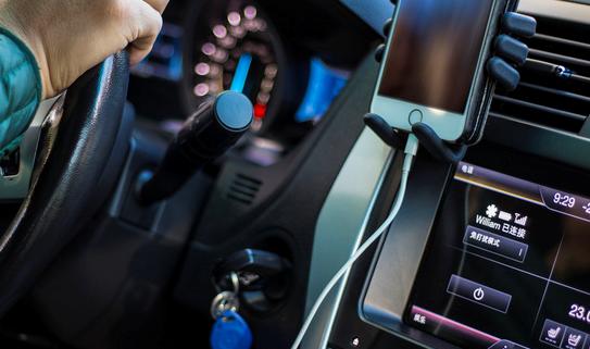 電動汽車引爆300億元車載充電機需求 2022年車載充電機行業(yè)市場深度調研
