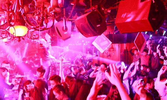 2023年中國酒吧夜場行業(yè)發(fā)展現狀分析
