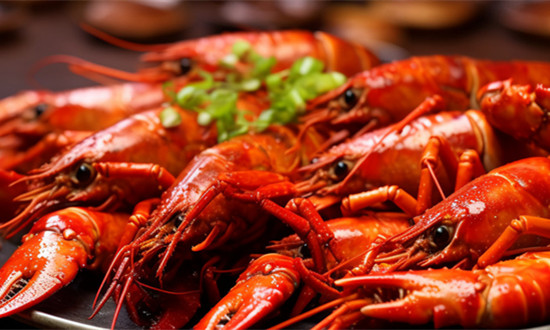 我國小龍蝦產(chǎn)業(yè)發(fā)展及小龍蝦養(yǎng)殖產(chǎn)量分析 我國小龍蝦產(chǎn)業(yè)綜合產(chǎn)值數(shù)據(jù)分析