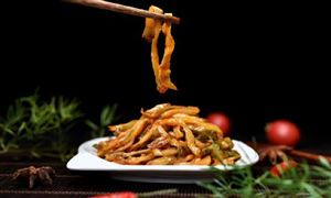把握年輕一代消費趨勢 推動醬菜傳統(tǒng)產(chǎn)業(yè)加快現(xiàn)代化轉(zhuǎn)型步伐