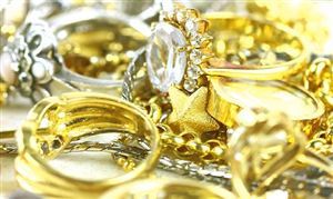 年輕人為何熱衷攢 金豆豆嗎 黃金飾品受青睞年輕人喜愛小克重黃金產(chǎn)品
