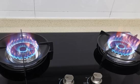 燃氣灶具行業(yè)深度調(diào)研 燃氣灶具行業(yè)向舒適、節(jié)能、綠色、智慧等方向邁進