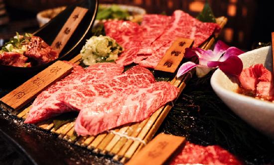 烤肉行業(yè)市場(chǎng)深度分析 連鎖化、標(biāo)準(zhǔn)化、品牌化將會(huì)是烤肉行業(yè)未來(lái)發(fā)展的趨勢(shì)