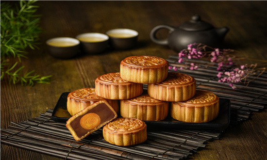 月餅生產(chǎn)企業(yè)發(fā)展現(xiàn)狀分析 預(yù)計(jì)2025年月餅禮盒市場(chǎng)規(guī)模分析