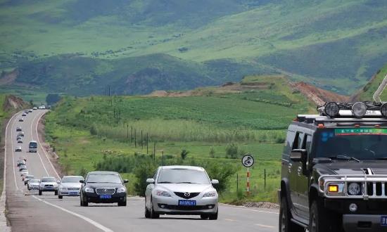 自駕游市場(chǎng)火爆 房車、露營(yíng)等產(chǎn)業(yè)迎新發(fā)展機(jī)遇