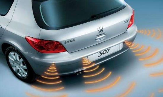 汽車智能化加速 預(yù)測(cè)2025年中國(guó)車載雷達(dá)市場(chǎng)規(guī)模超過700億元