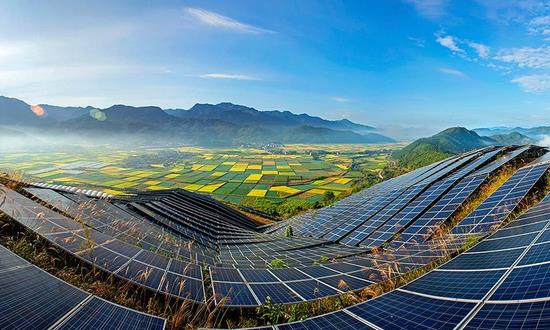 光伏能源行業(yè)市場深度分析：全球光伏裝機量約為中國一半