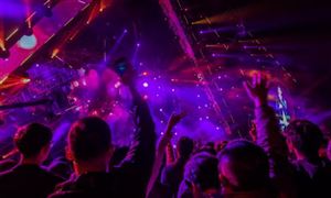 廣州演藝市場前三季度票房收入近50億 2023演藝行業(yè)發(fā)展現(xiàn)狀分析