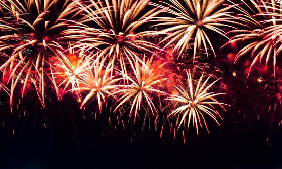 煙花行業(yè)現(xiàn)狀及煙花行業(yè)產值占比：到2024年，煙花爆竹全產業(yè)鏈總產值增至500億元