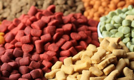 現(xiàn)階段我國(guó)生物飼料整體研發(fā)和產(chǎn)業(yè)化水平均不高  生物飼料行業(yè)市場(chǎng)分析