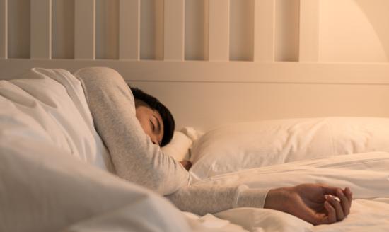 全國睡眠障礙患者超3億  廣泛的睡眠改善需求催生了睡眠市場的快速增長