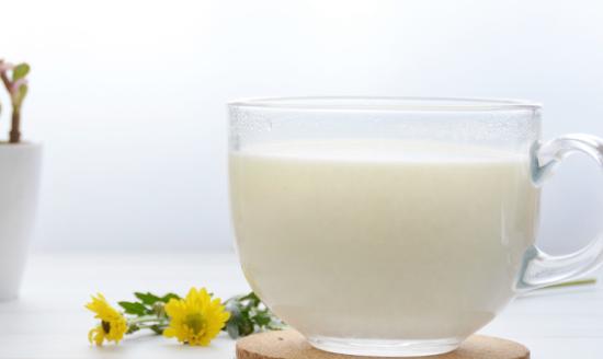 近年來(lái)植物蛋白飲料市場(chǎng)發(fā)展迅速 植物蛋白飲料產(chǎn)業(yè)現(xiàn)狀分析