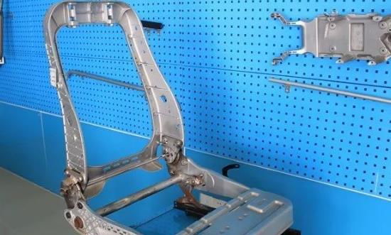 汽車座椅零部件行業(yè)發(fā)展研究報(bào)告：2024年中國品牌汽車的市場份額也有望達(dá)到60%