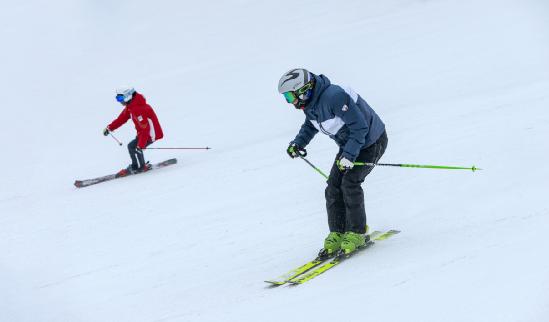 哈爾濱冰雪游春節(jié)假期8天接待游客超千萬(wàn) 2024中國(guó)冰雪旅游行業(yè)發(fā)展態(tài)勢(shì)研究