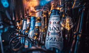 酒吧夜場行業(yè)發(fā)展如何?酒吧夜場產(chǎn)業(yè)現(xiàn)狀調(diào)查分析2024