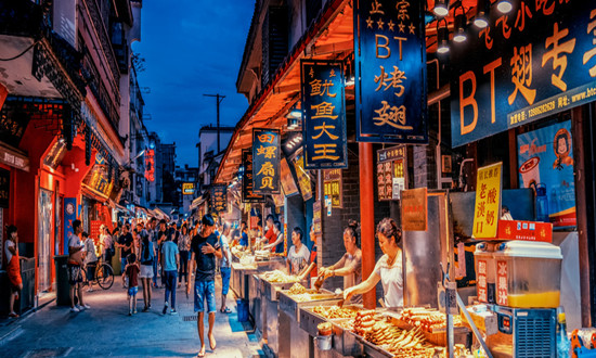 中國(guó)城市夜間經(jīng)濟(jì)發(fā)展現(xiàn)狀及前景機(jī)遇分析報(bào)告