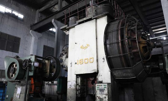 2024年中國汽車鍛壓設備行業(yè)的產(chǎn)業(yè)鏈上下游結構及發(fā)展前景