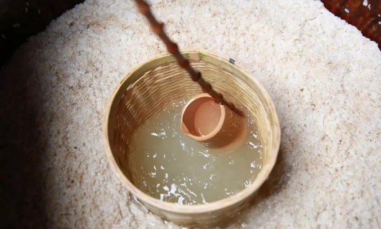 2024年中國米酒行業(yè)的產(chǎn)業(yè)鏈上下游結(jié)構(gòu)及發(fā)展現(xiàn)狀