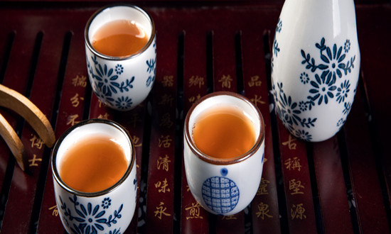 女性消費(fèi)者力量強(qiáng)勁!2024果酒產(chǎn)業(yè)前景預(yù)測(cè)