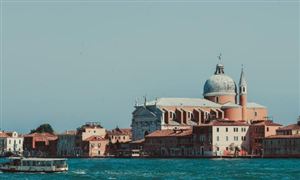 2025年中國跨境旅游行業(yè)全景調(diào)研與發(fā)展戰(zhàn)略規(guī)劃