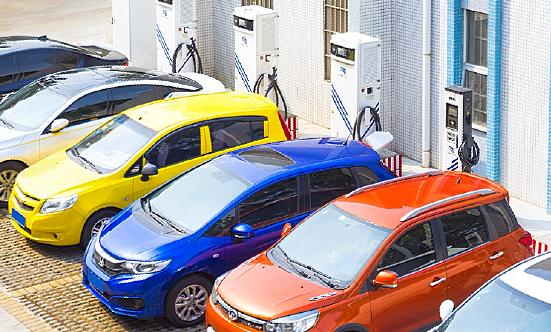 2025年汽車行業(yè)市場(chǎng)現(xiàn)狀分析：1-4月汽車行業(yè)收入32552億元，同比增7%